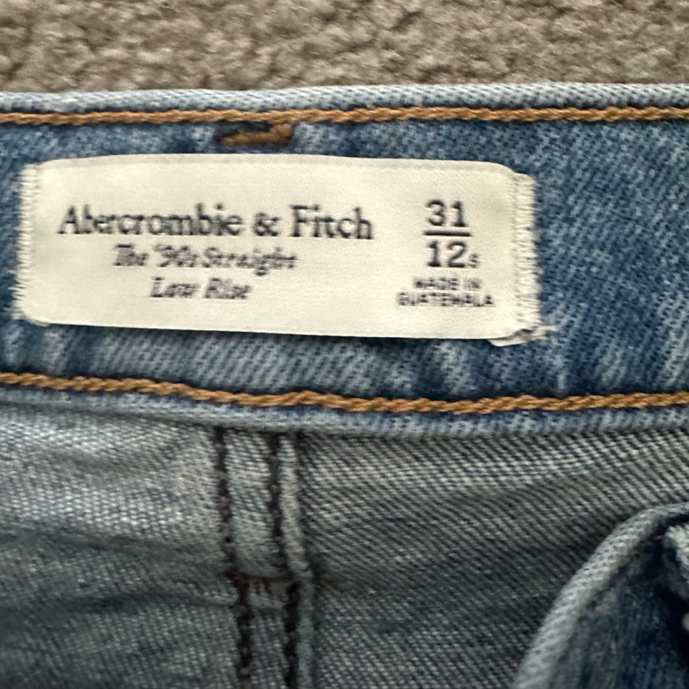 90s straight low rise jean
